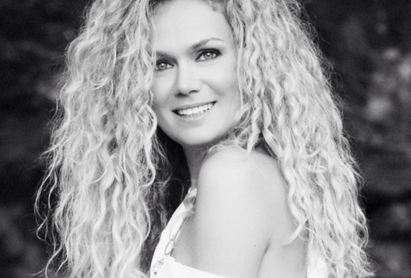 Natalya Chanteuse Russe