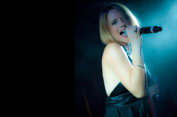 Douce Chanteuse Pop & Jazz